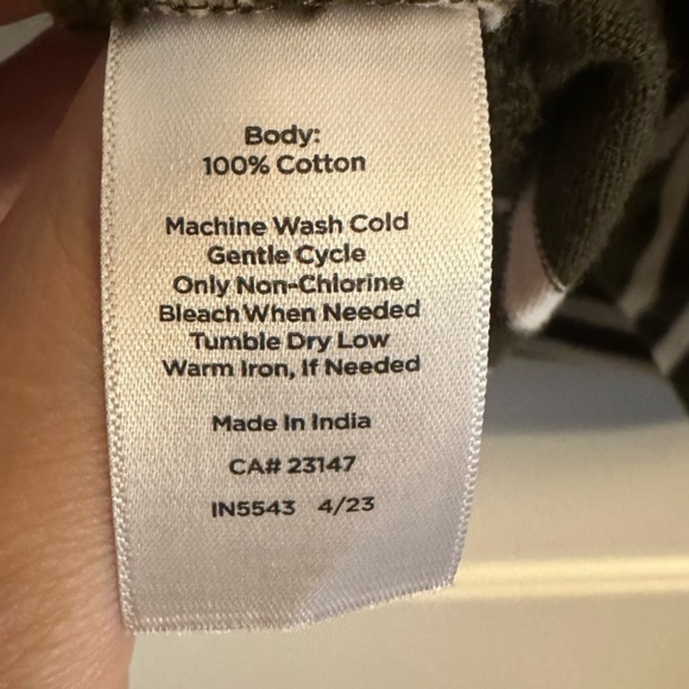 Talbots BUTTON DETAIL MOCKNECK TOP,‎ size LP - Picture 6 of 6